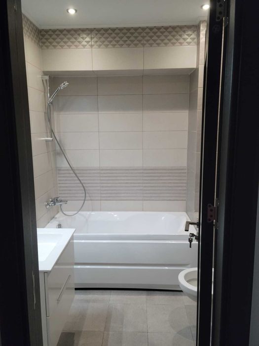 Inchiriez apartament cu 1 camera