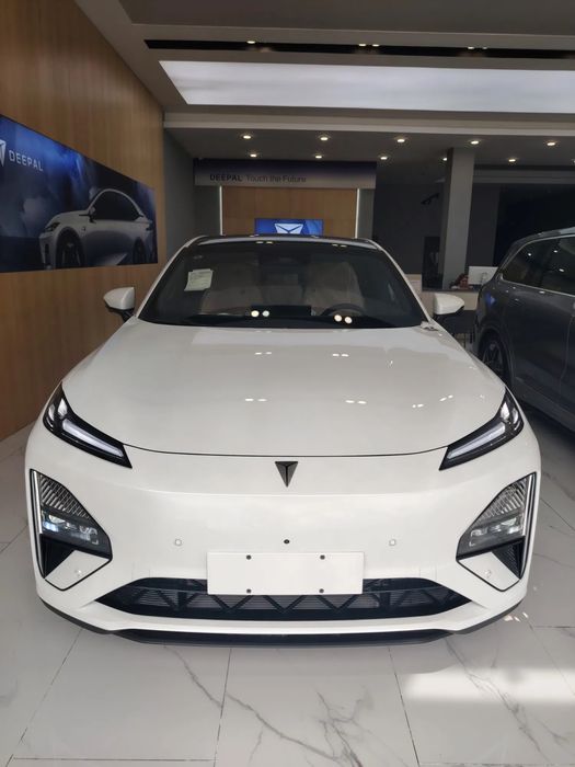 Deepal S07 230 Ultra, Gibrid, R19 diska, Massaj, atamanka, Changan