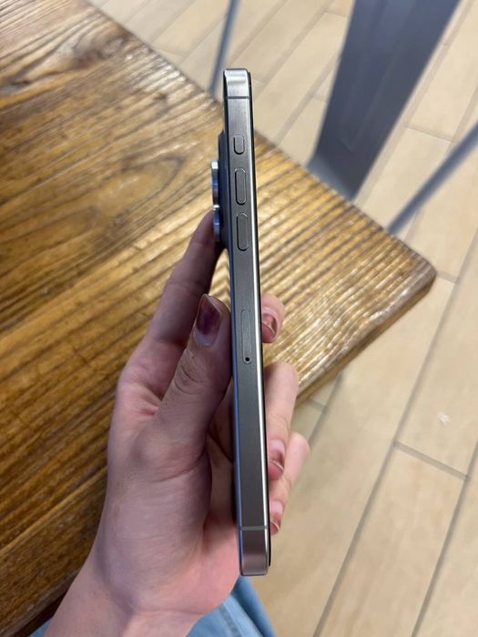 Iphone 15 pro max 256 ideal