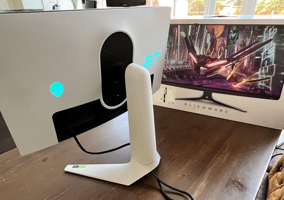 Продам игровой монитор Dell Alienware AW2723DF 27” (QHD, 280 Гц)