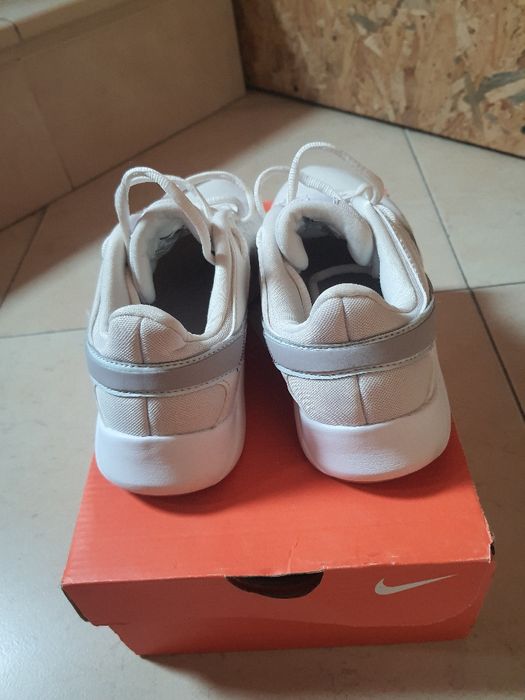 Оригинални маратонки на Nike