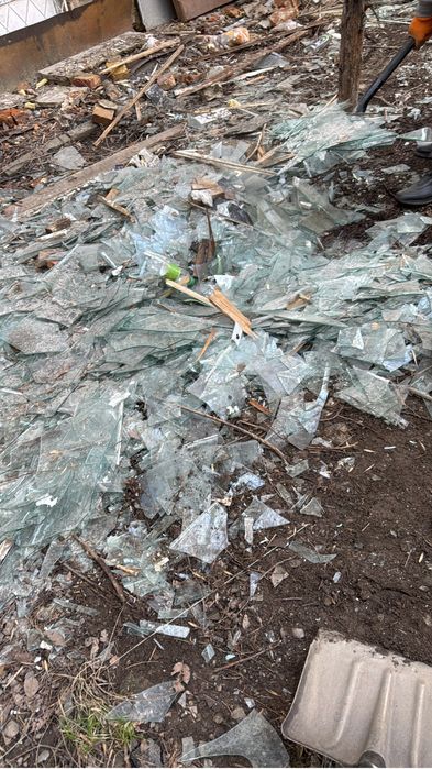 Әйнек қабылдаймыз. Стекло принимаем