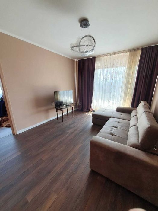 Тристаен апартамент в Каменица 2