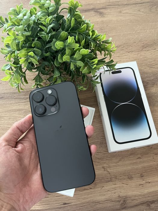 Телефон iPhone 14 Pro