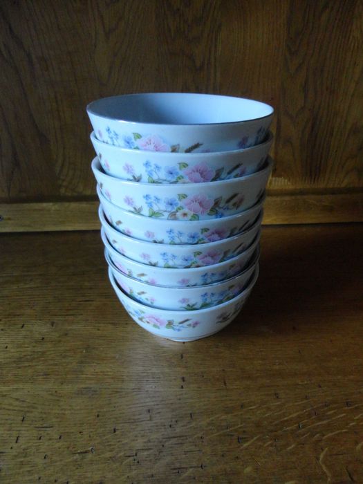 Пиалы фарфоровые. Пиалки. (8 шт)