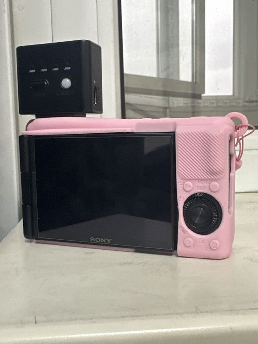 Камера Sony zv 1f