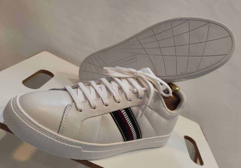 Pantofi sport casual 39 premium Tommy Hilfiger NOI piele naturala moale alb