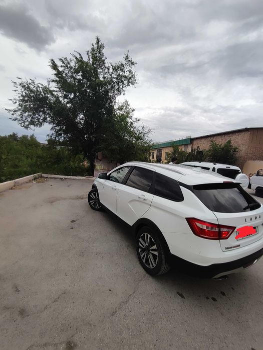 LADA vesta sw cross
