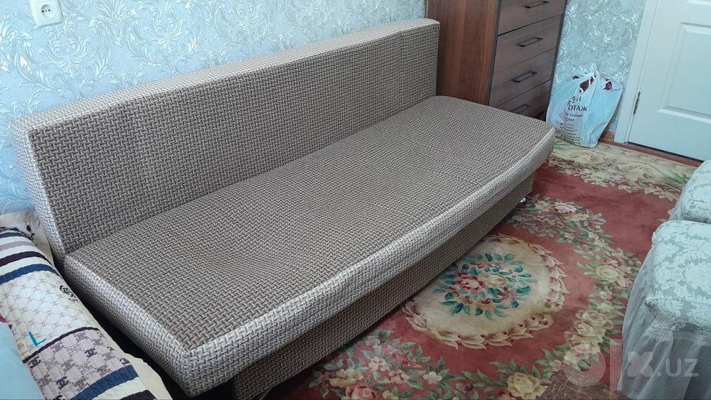 Диван раскладной не дорогой б/у