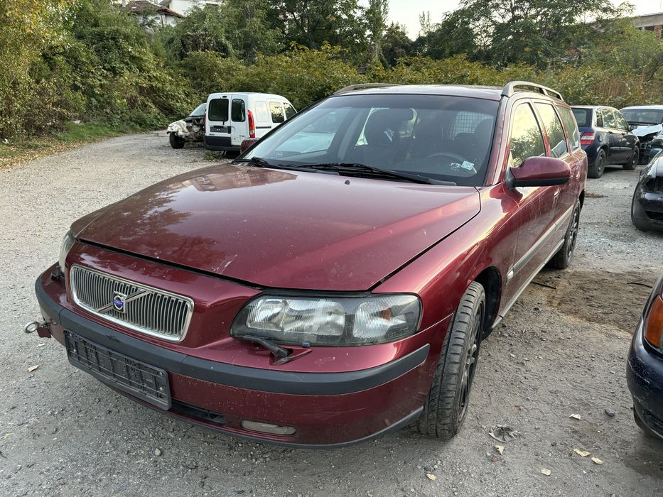 Волво В70 2.5 на части. Volvo V70