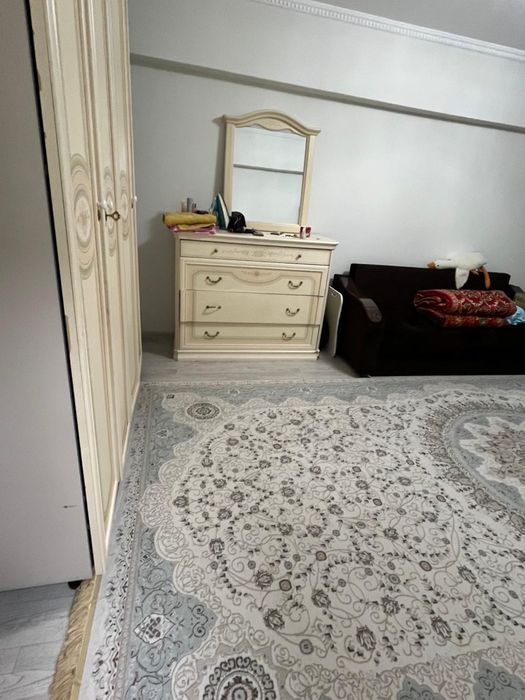 Диван в хорошем состоянии