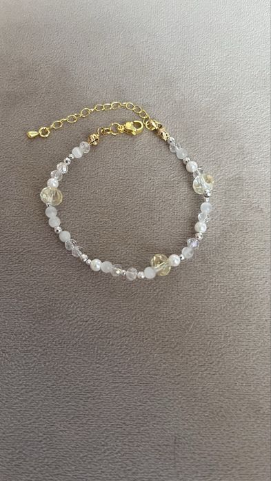 Ръчно изработени гривни