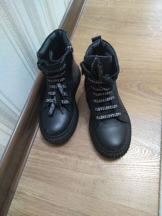 Продам детская обувь