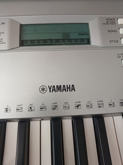 Продаётся синтезатор Yamaha YPT-370 (​PSR-E373) г.Ахангаран