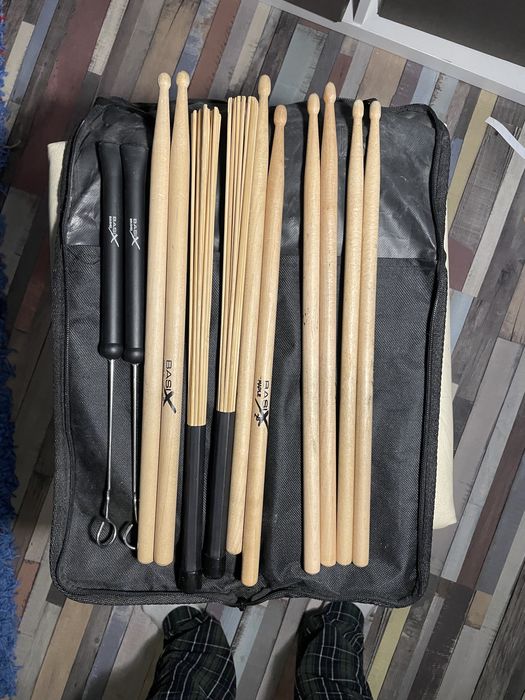 Tobe acustice in stare foarte buna + Set bete si altele