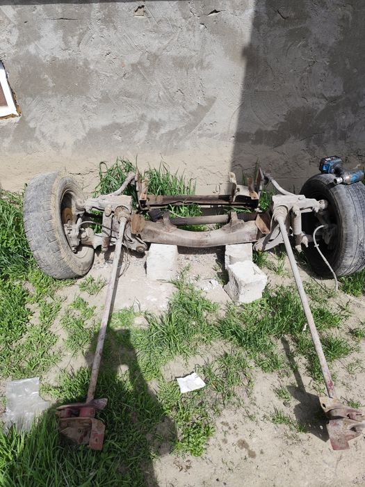 Балау передни Еыеку