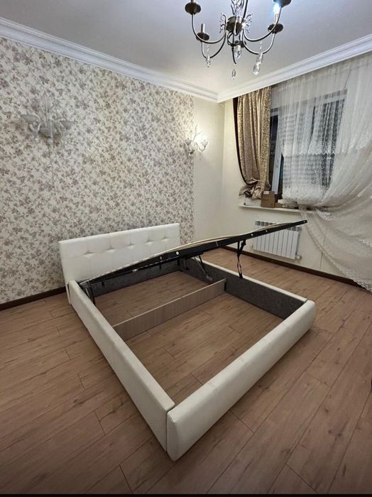 Продается двуспальная кровать 160х200