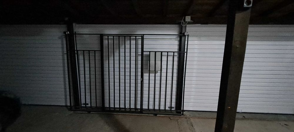 Продавам метална решетъчна плъзгаща врата