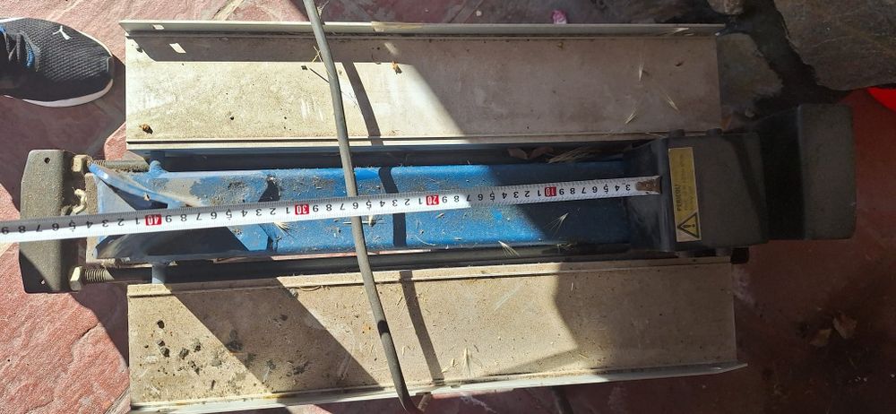 Masina spart lemne electrica
