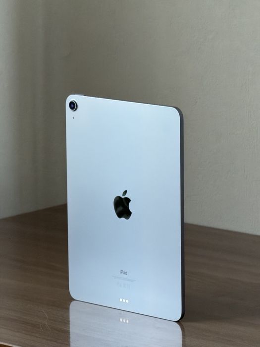 iPad Air 4 64GB СРОЧНО!