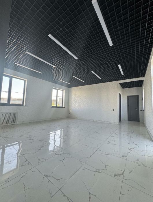 Продаётся 1 250 м² производственный цех.