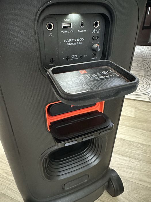 Продам jbl 320 + 2микро jbl оригиналы