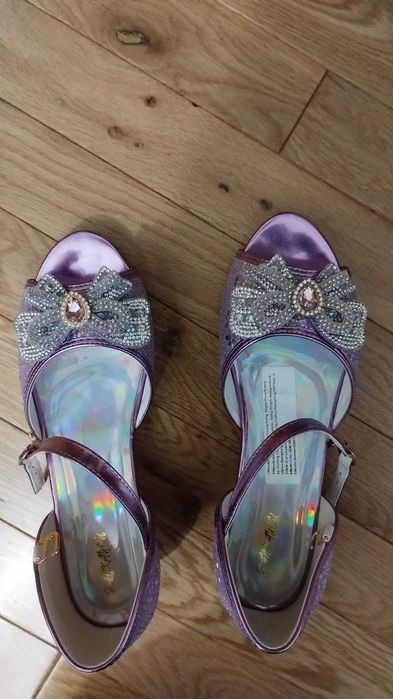 Sandale de prințesă pentru copii, cu toc înalt