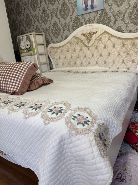 Спальный гарнитур сатылады