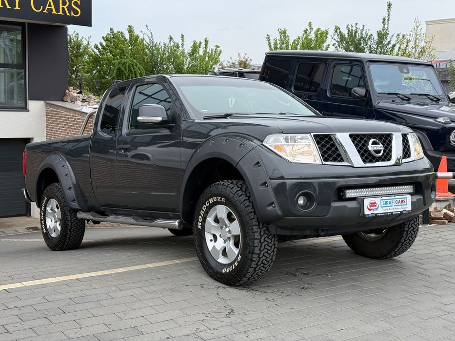 Nissan Navara Primul proprietar/Troliu 6 Tone nou !!! / Anvelope noi / 171 PS