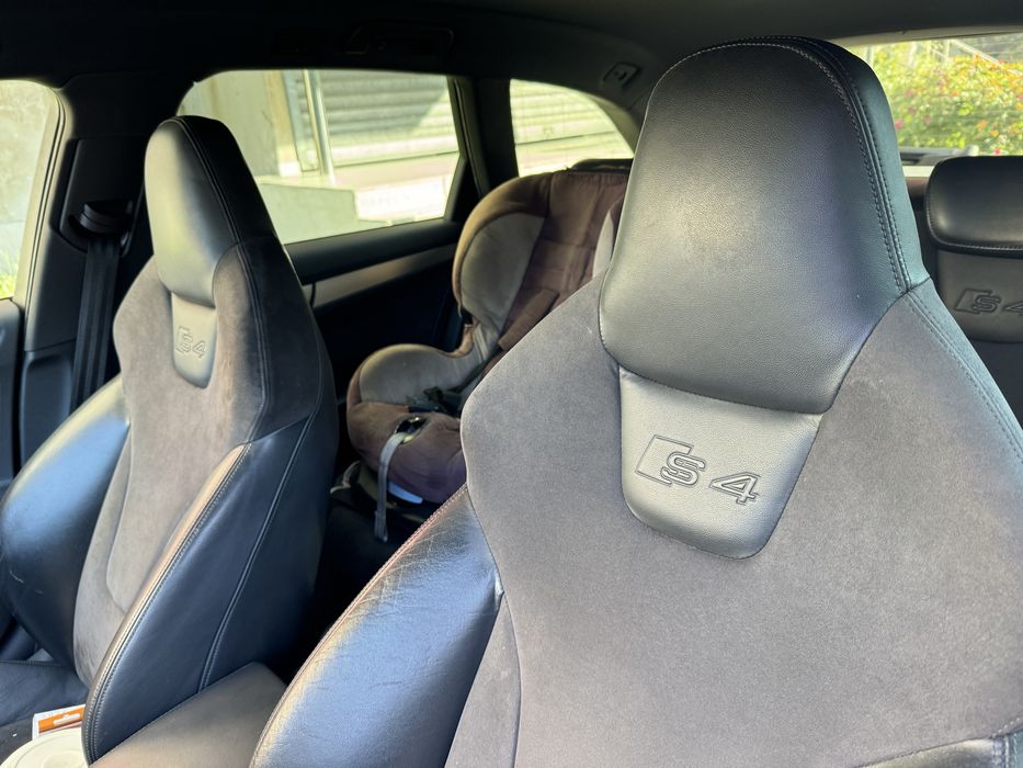 Audi S4 B8 2010 333k.c.