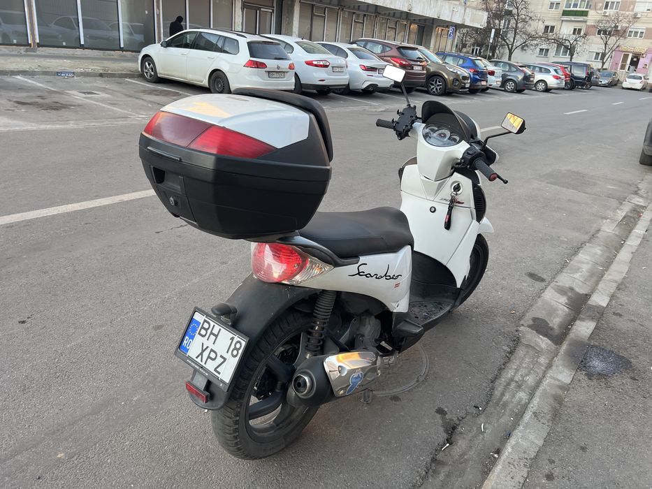Aprilia Scarabeo 200i - An 2010 înmatriculat – 970 euro