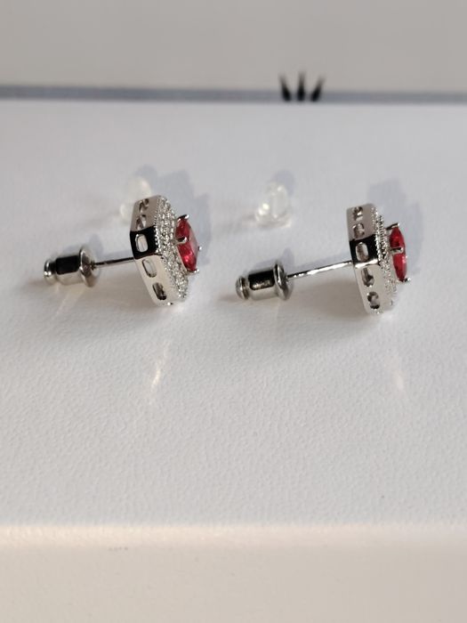 Cercei cu șurub, colier cu pandantiv+ cercei rotunzi