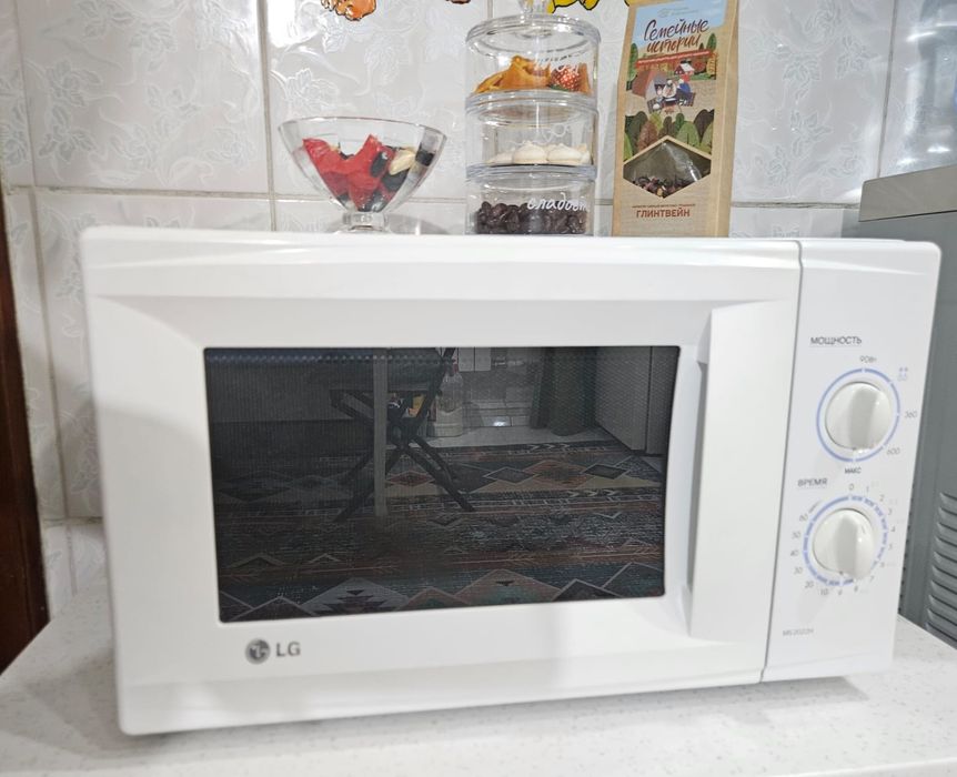 Микроволновка LG бу