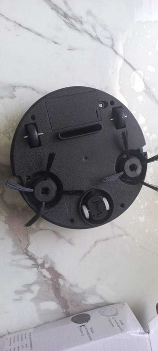 Продам робот пылесос Новый