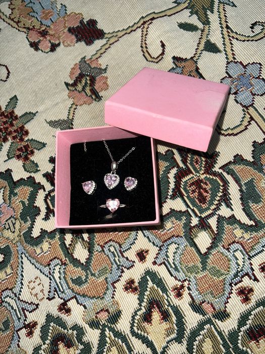 Адемі қараймайды