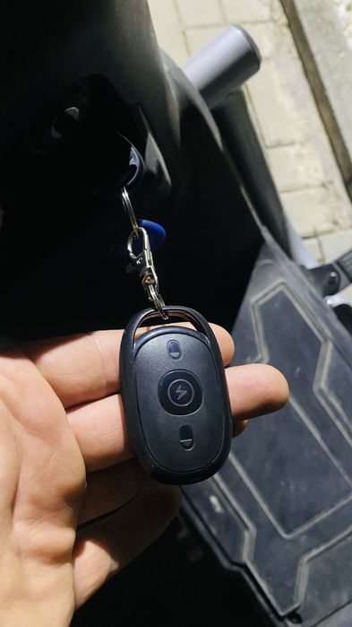 Продаеться электровелик танк