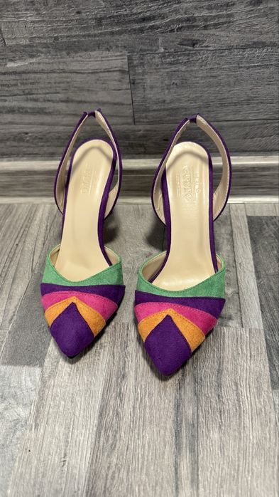 Sandale/ pantofi  dama. Culori minunate