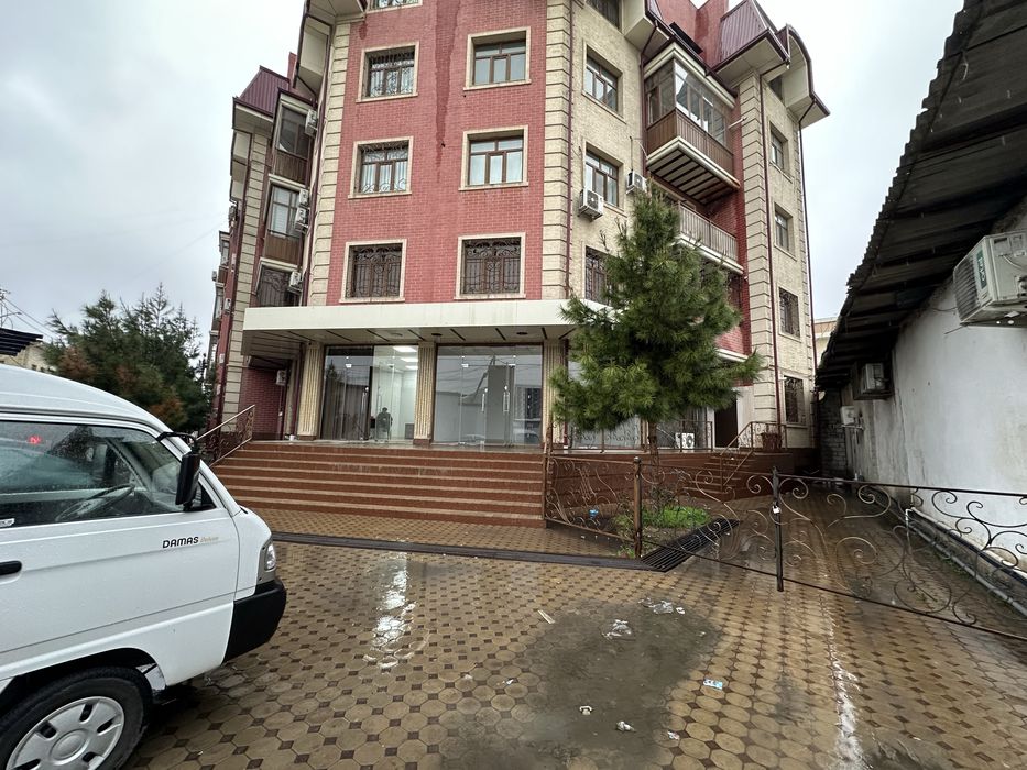 Сдаётся коммерческое помещение в супер-локации