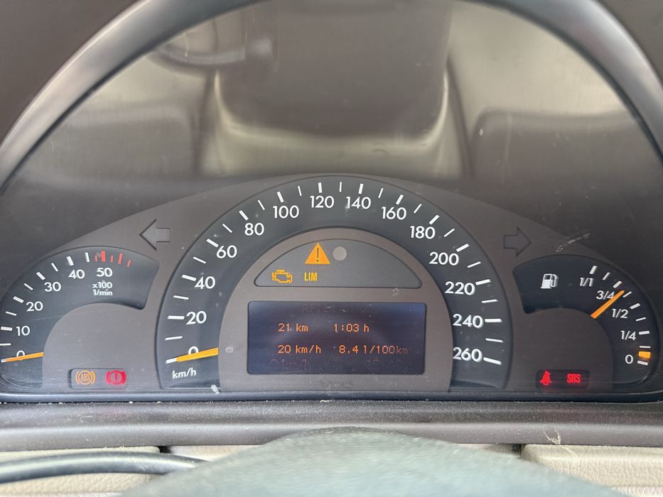 Mercedes-Benz W203 C220CDI 2001