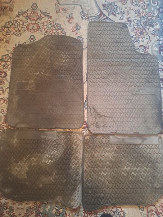 Полики ауди с4 привозные