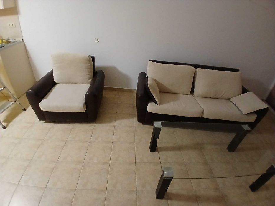 Стъклена холна маса 60 евро