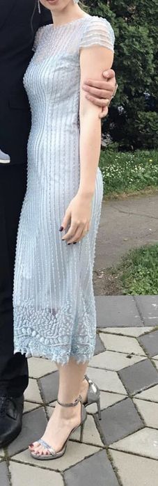 Rochie făcută pe comanda cu mărgele