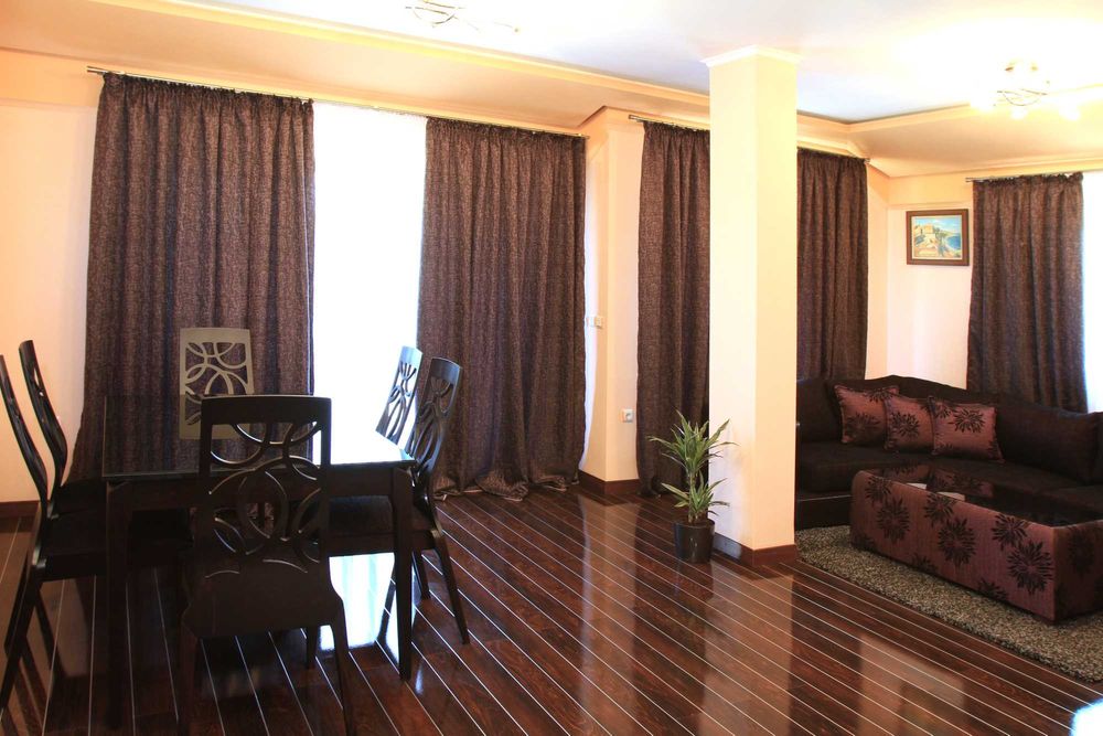 Разкошен пентхаус на първа линия море