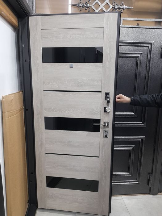 Установщик   Двери