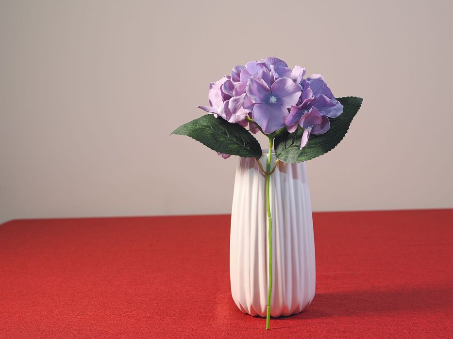 Сватбена украса от висококачествени изкуствени цветя