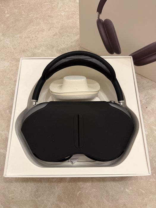 Apple AirPods Max — Black