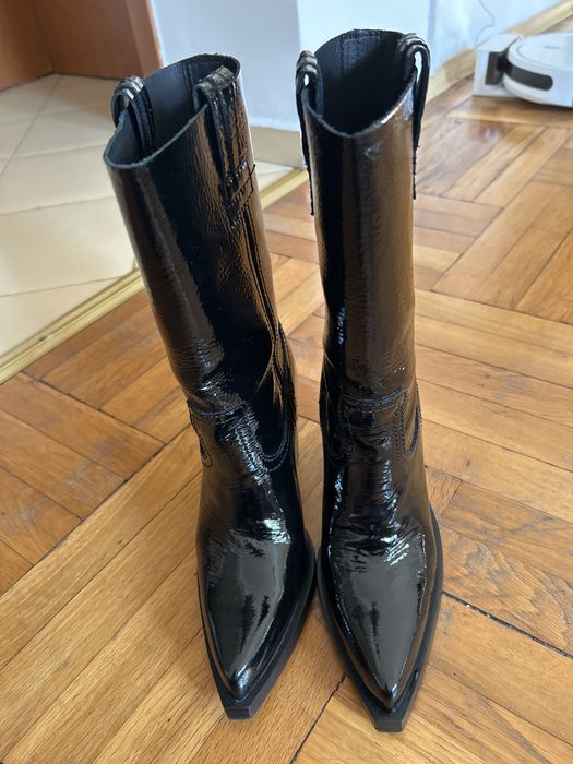 Лачени ботуши Bronx