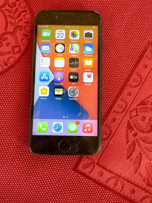 Продавам Iphone 7 32 GB