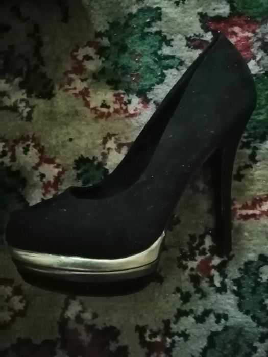 Pantofi pumps cu platforma mărime 40