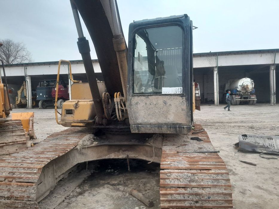 XCMGl 16 metrlik Liugong 225 12 metrlik va 230 9 metrlik arendaga